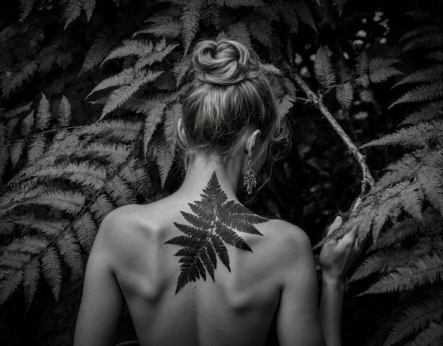 Monochrome Serenity Woman with Fern Leaf on Back #40835