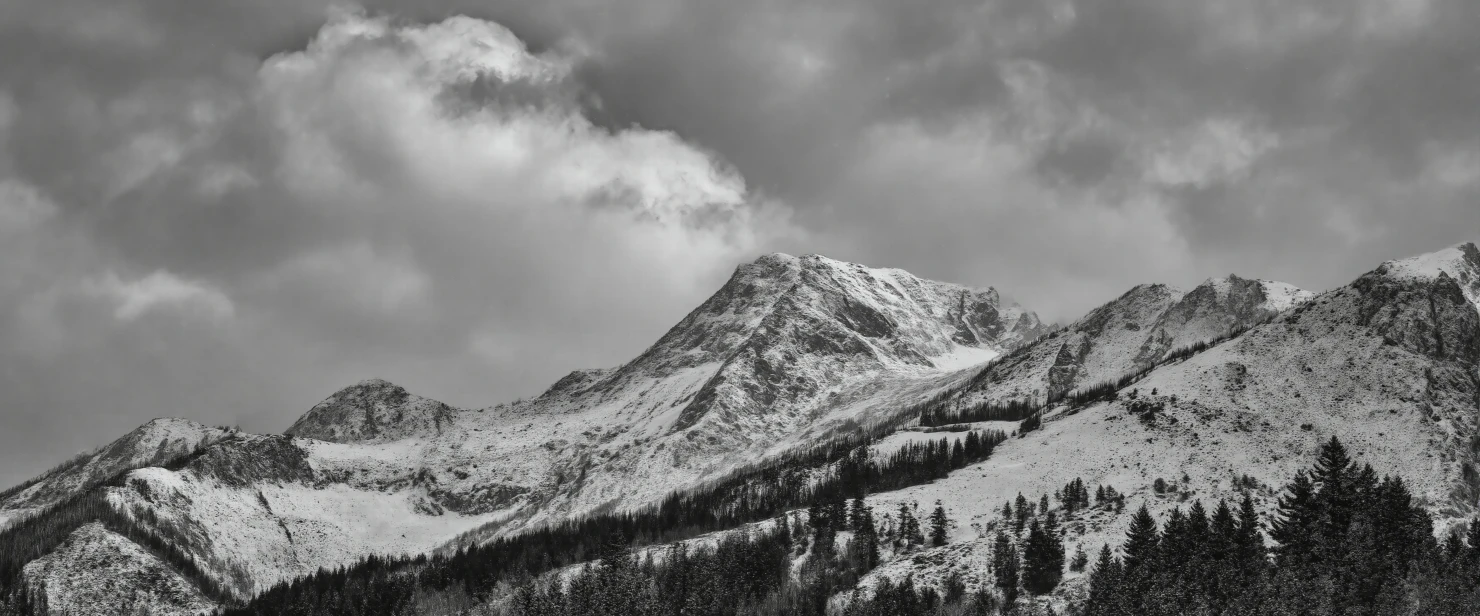 Majestic Snow-Capped Mountains Under Cloudy Skies #40902