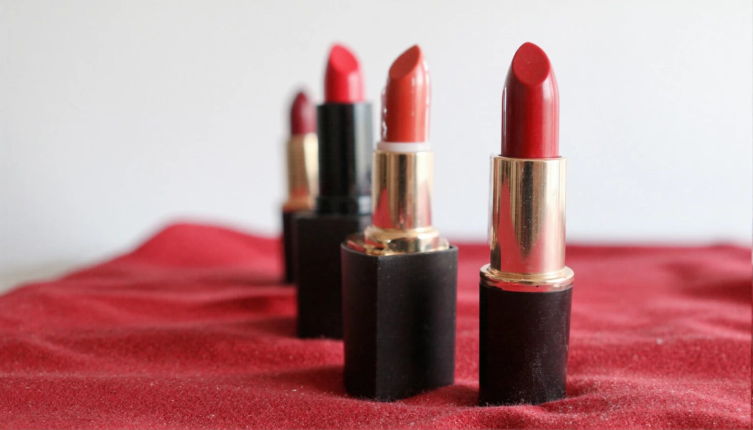 Collection of Red and Orange Lipsticks #41021