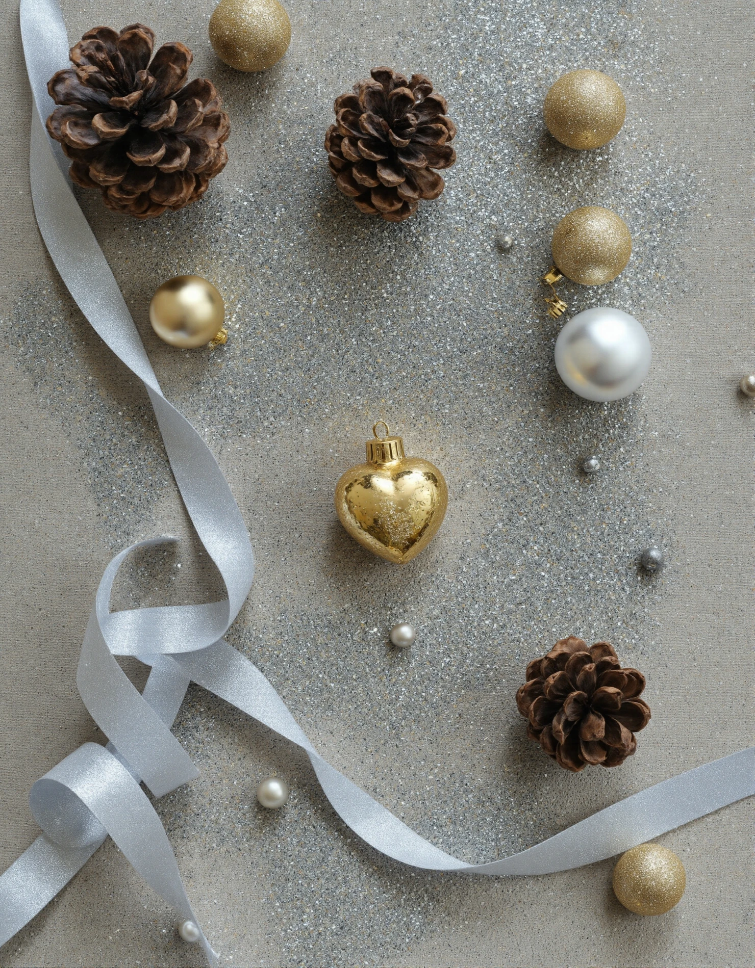 Festive Holiday Decorations with Glitter and Pinecones #41375